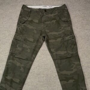 Abercrombie & Fitch Green Camo Cargo Pants